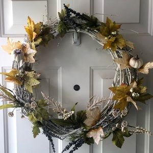 Beautiful Fall 🍂 wreaths!
